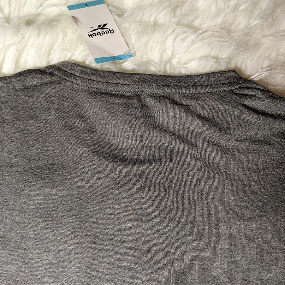 NWT Reebok Men's Active T-Shirt Size L - Picture 9 of 10